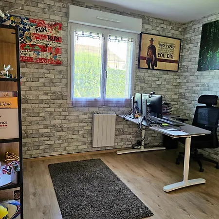 Maison Tres Bien Equipee Avec Piscine Et Au Calme *