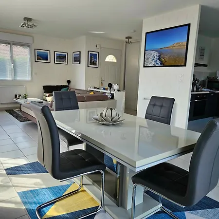 Maison Tres Bien Equipee Avec Piscine Et Au Calme *