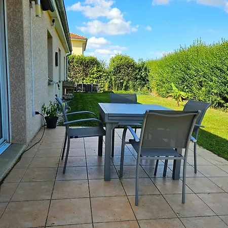 Maison Tres Bien Equipee Avec Piscine Et Au Calme