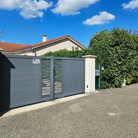 Maison Tres Bien Equipee Avec Piscine Et Au Calme * Bourg-en-Bresse