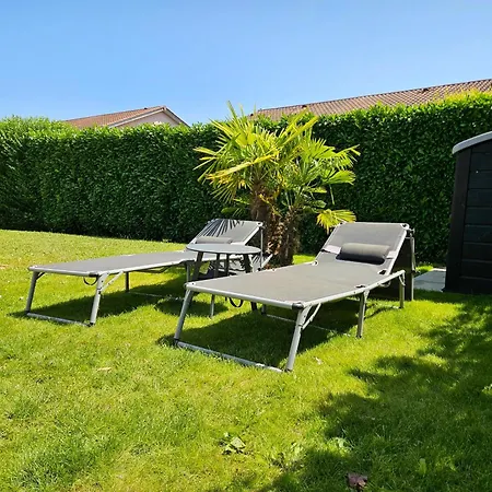 Villa Maison Tres Bien Equipee Avec Piscine Et Au Calme Bourg-en-Bresse