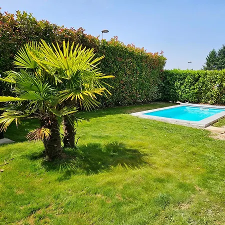 Maison Tres Bien Equipee Avec Piscine Et Au Calme * Bourg-en-Bresse