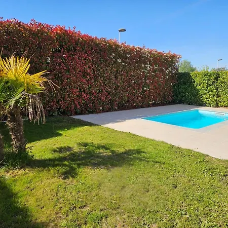 Villa Maison Tres Bien Equipee Avec Piscine Et Au Calme *